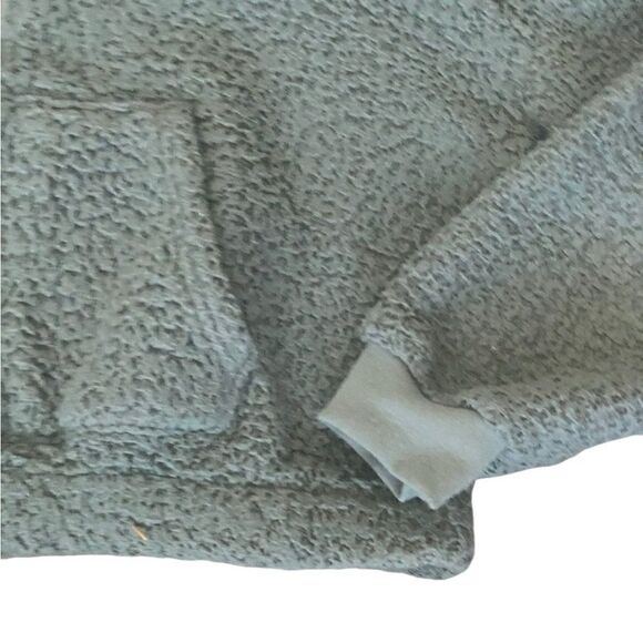 Hippie Rose 1/2 Zip Sherpa Cropped Sweatshirt. Size Large. - Picture 4 of 8